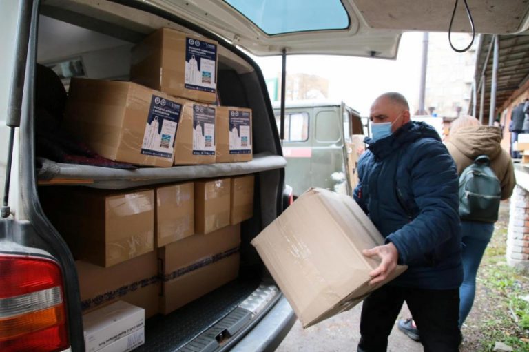 Лікарні Прикарпаття отримали засоби індивідуального захисту та тести на антиген загальною вартістю 25 мільйонів гривень 3 172971971 471825620687794 284071765192678416 n