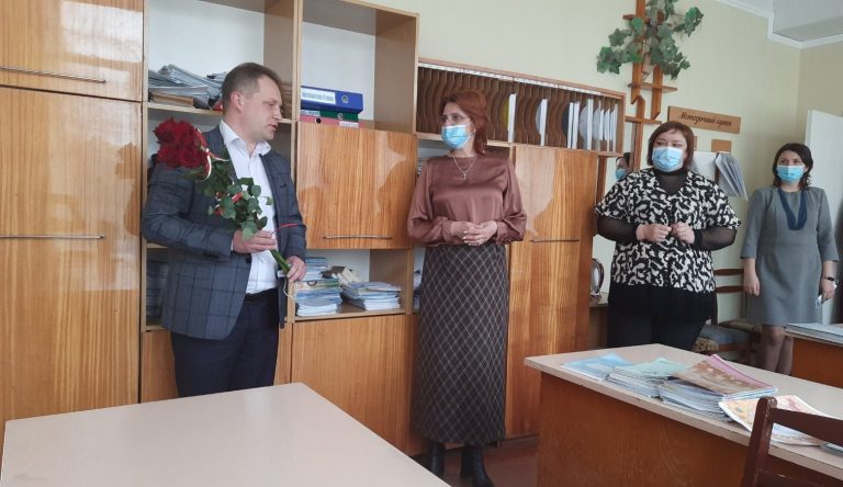 У Бурштині представили нових директорів шкіл (ФОТО) 9 175175032 4130522663674599 3016205379079832878 n