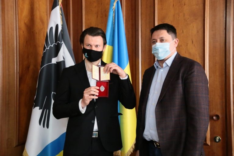 П'ятьом прикарпатцям присвоїли почесні звання (ФОТО) 9 175970323 162583865777571 5928899642478084856 n