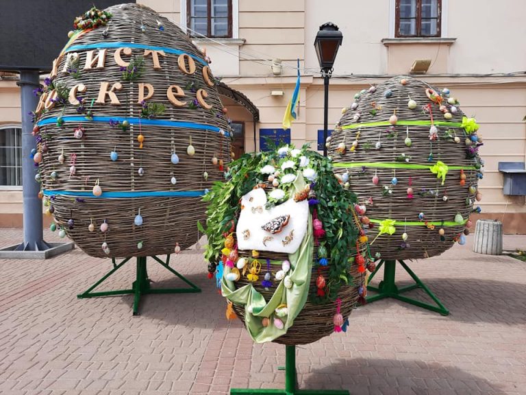 У Снятинській громаді створили фотозону до Великодніх свят (ФОТО) 7 У Снятинській громаді створили фотозону до Великодніх свят (ФОТО)