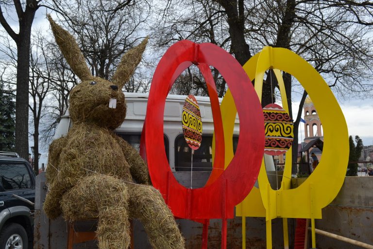 Галич оригінально прикрасили до Великодня (ФОТО) 7 Галич оригінально прикрасили до Великодня (ФОТО)
