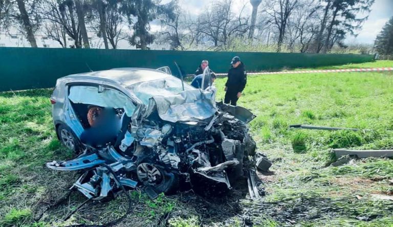 На Коломийщині зіткнулися автівка та рейсовий автобус: є загиблі і поранені (ФОТО) 2 180846207 5869534046420520 6065842429681995873 n