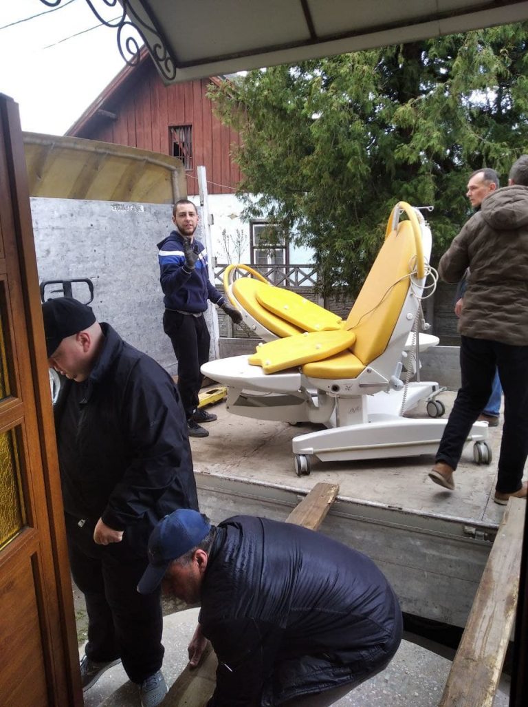 Коломийський пологовий будинок отримав гуманітарну допомогу з Чехії (ФОТО)