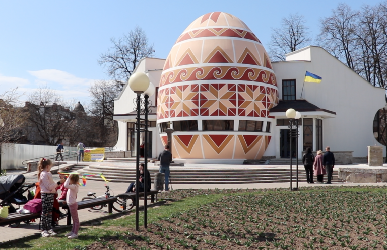 У Коломиї триває капітальний ремонт музею "Писанки" (ФОТО)