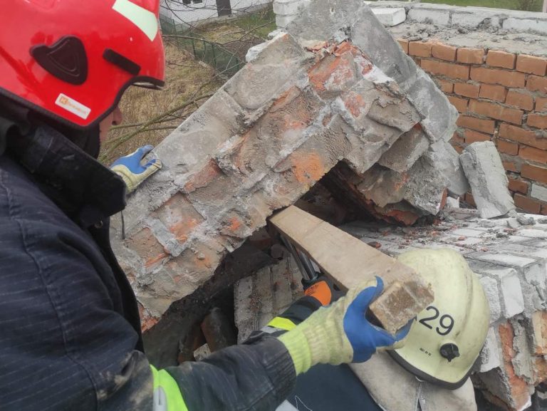 На Львівщині внаслідок нещасного випадку загинув чоловік 6 На Львівщині внаслідок нещасного випадку загинув чоловік