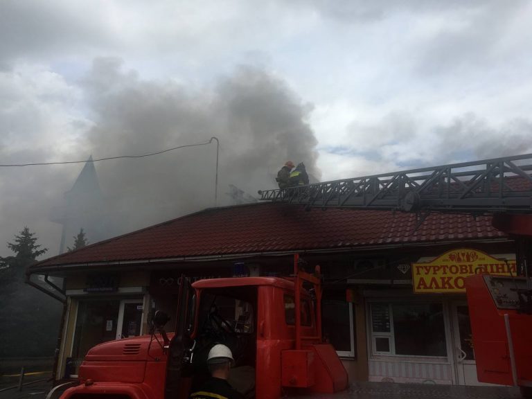 Подробиці пожежі квіткового ринку у Франківську (ФОТО,ВІДЕО) 10 71c1055f d4ff 466c a9de 815027bf52e0