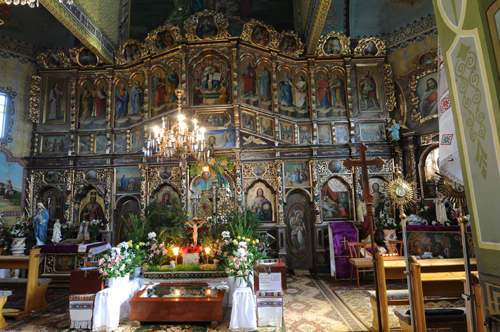 Куди піти на Прикарпатті: церква Різдва Богородиці у Тисмениці.