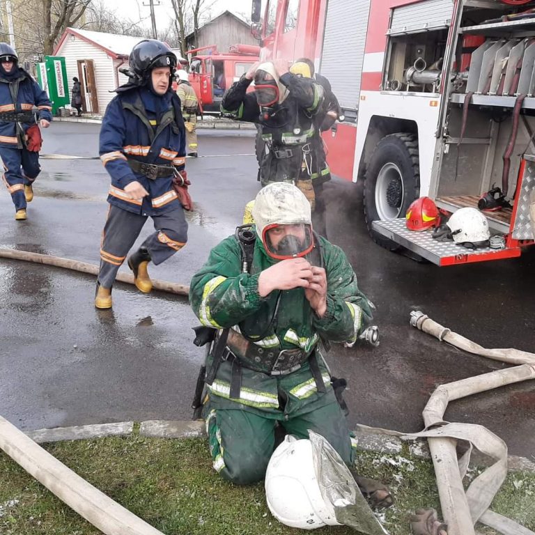 "Евакуювали 37 людей": у Долині горить лікарня (ФОТО) 12 FB IMG 1618464524496