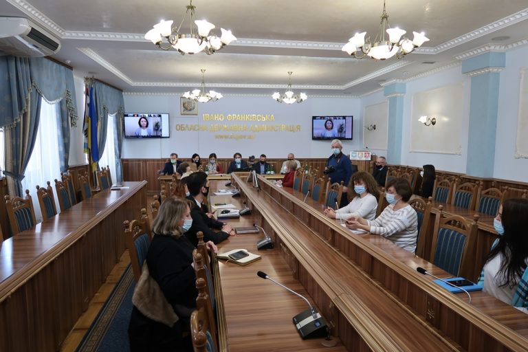 Франківщина та Донеччина вибудовують мости співпраці в інформаційній сфері (ФОТО) 4 IMG 0430