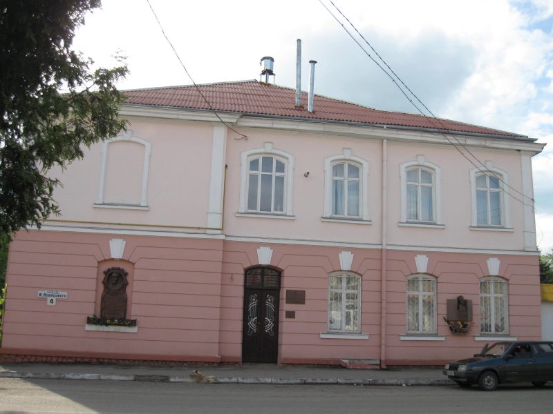 Куди піти на Прикарпатті: краєзнавчий музей у Тисмениці.
