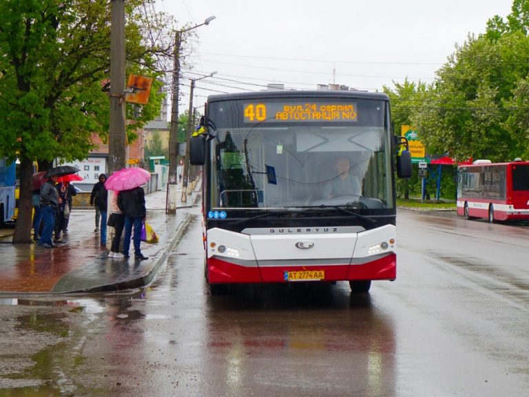 У Франківську зміниться графік руху транспорту 1 komupr