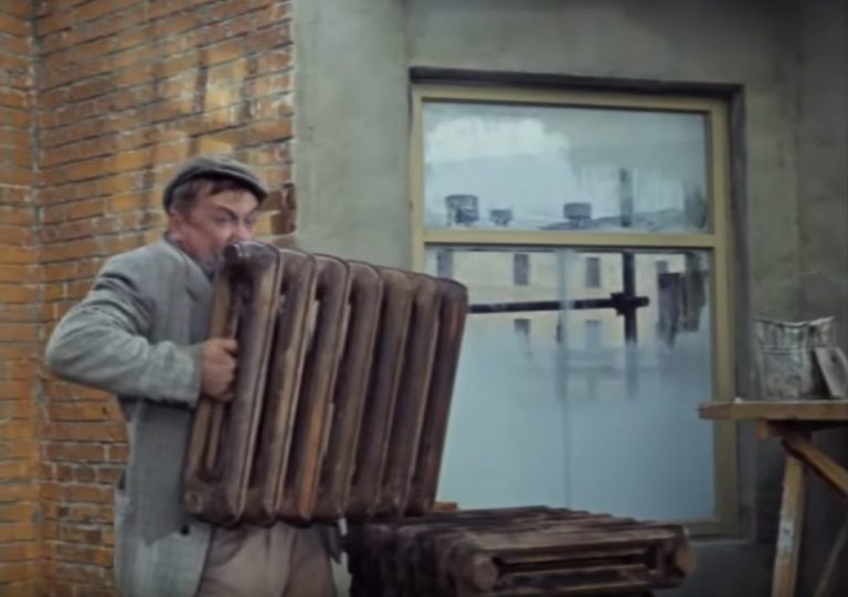 podnyat takoy ves mogut mnogie a vot rastyanut kak meha garmoshki mogut tolko kinoaktery 1