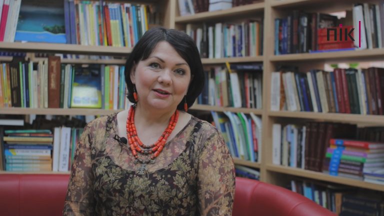Люди Прикарпаття: історії, що надихають - письменниця Оксана Кузів (ВІДЕО) 3 skrin2
