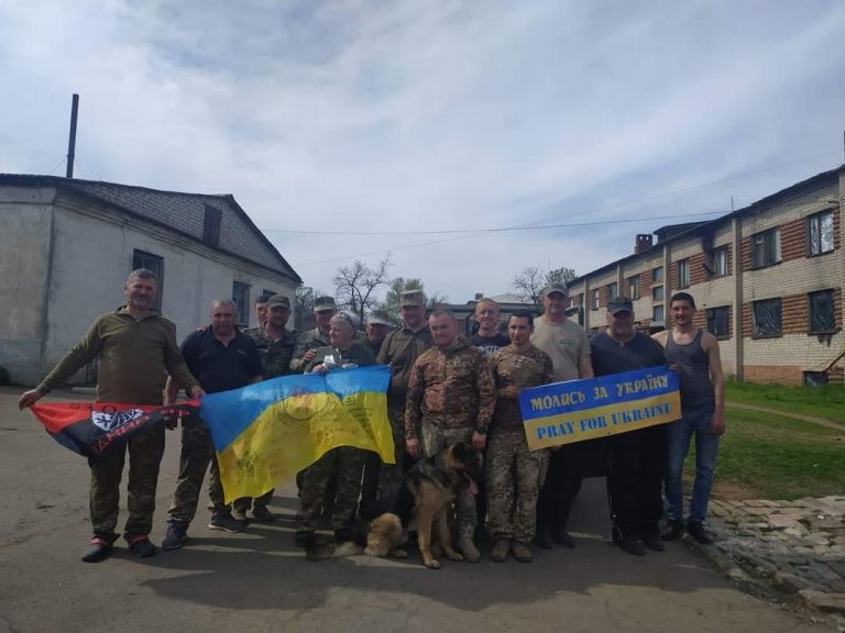 У Бурштині разом з гостинцями придбали тепловізор та відправили захисникам на схід (ФОТО)