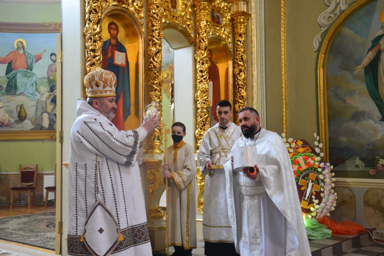 Єпископ Коломийський побував у Надвірній: деталі відвідин (ФОТО)