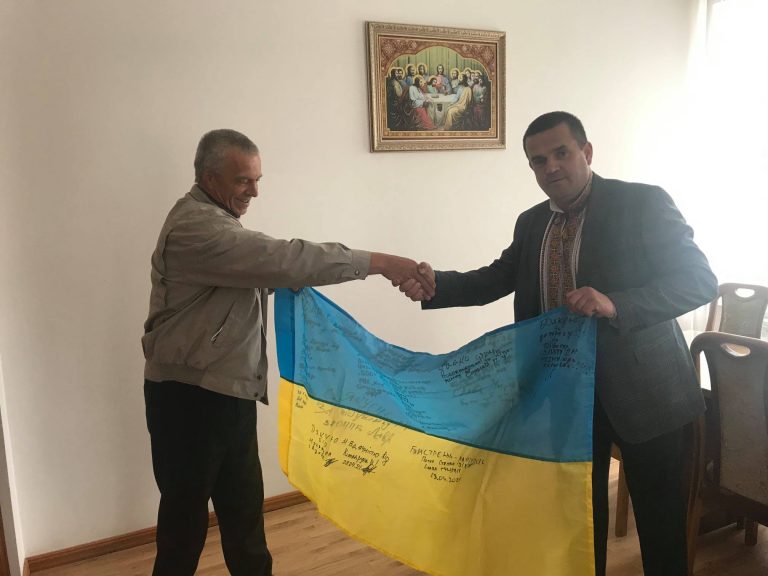 Верховинські волонтери-будівельники повернулися зі сходу 2 182895477 2572102803093925 3366308271071493990 n