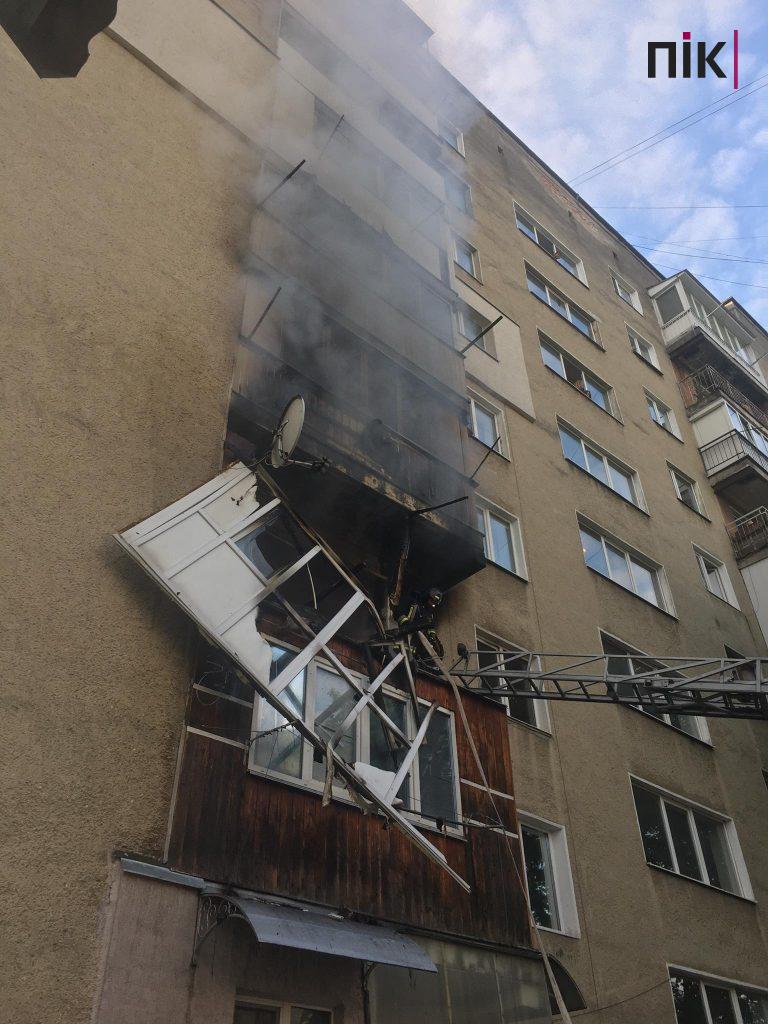Ранкова пожежа у Франківську: поліцейські розпочали судове розслідування (ФОТО)