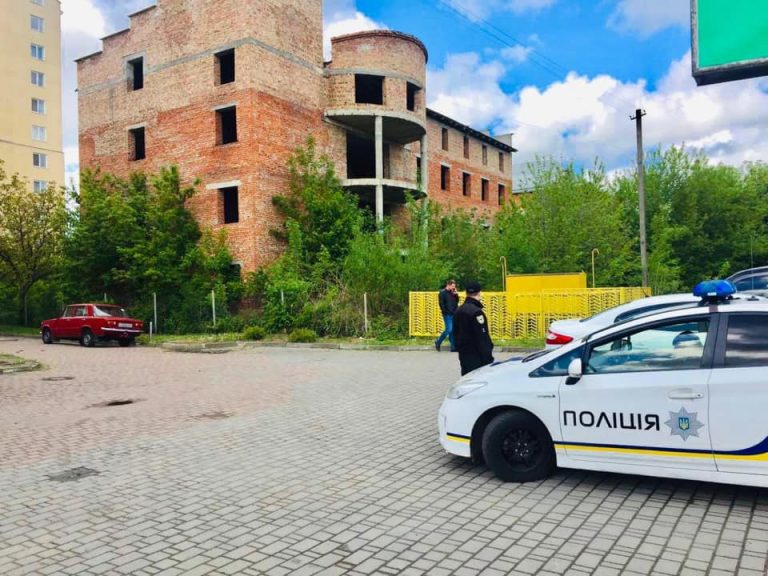 У Франківську встановлюють обставини смерті двох чоловіків (ФОТО) 1 187450551 5956459744394616 2159393783044002841 n
