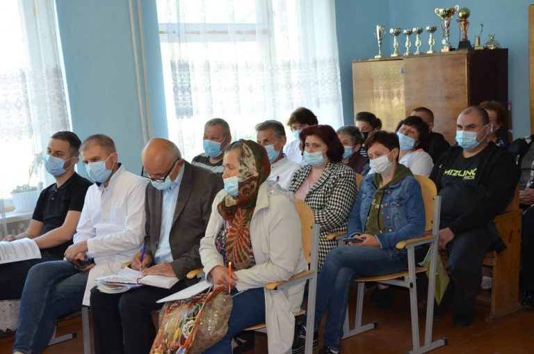 На Надвірнянщині обговорили проблеми Парищенського старостинського округу (ФОТО) 10 На Надвірнянщині обговорили проблеми Парищенського старостинського округу (ФОТО)