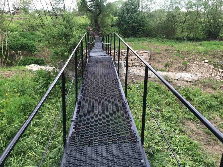 У Креховичах відновили місток через річку Сівка (ФОТО) 1 191347318 924267721472140 2619921555958692990 n