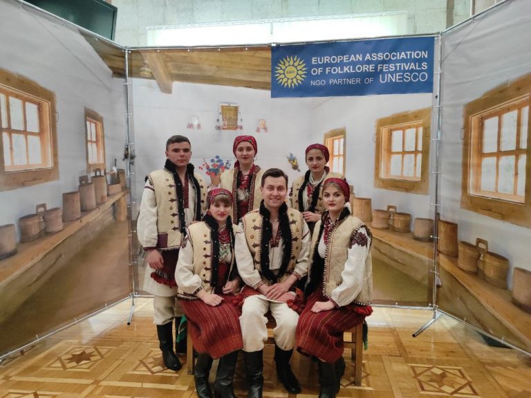Гурт «Дністрові дзвони» з прикарпатського села Петрів покорив Одесу покутським співом (ФОТО