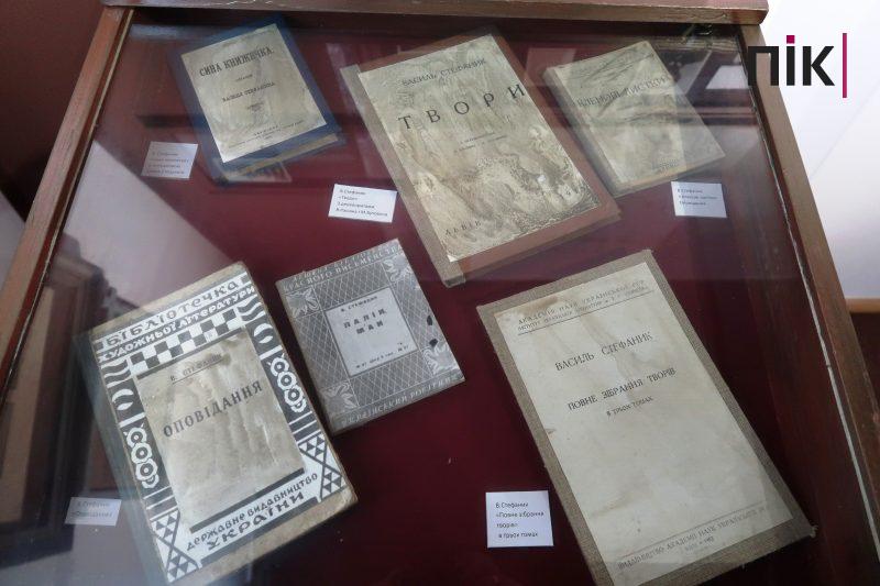 У Русові оновили пам'ятник Василю Стефанику: так письменник знову повернувся додому (ФОТО) 7 150-річчя Стефаника