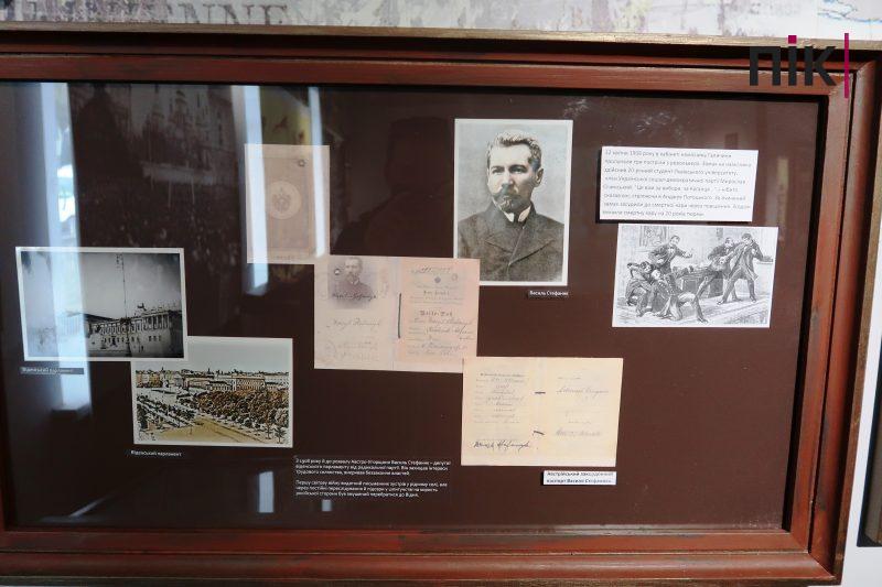 У Русові оновили пам'ятник Василю Стефанику: так письменник знову повернувся додому (ФОТО) 8 150-річчя Стефаника