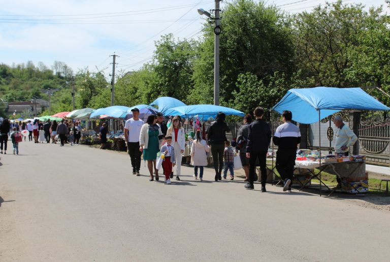 У Тисмениці підприємцям нагадали про штрафи за нелегальну торгівлю (ФОТО) 12 У Тисмениці підприємцям нагадали про штрафи за нелегальну торгівлю (ФОТО)