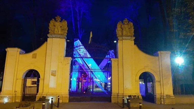 В Івано-Франківську ще раз відбудеться лазерно-світлове шоу зі звуками дзвонів 3 В Івано-Франківську ще раз відбудеться лазерно-світлове шоу зі звуками дзвонів
