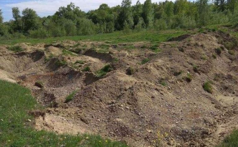 Двох прикарпатців судитимуть за незаконне видобування гравію 5 08uvmqkyjpug8pdof8gi.r695x430