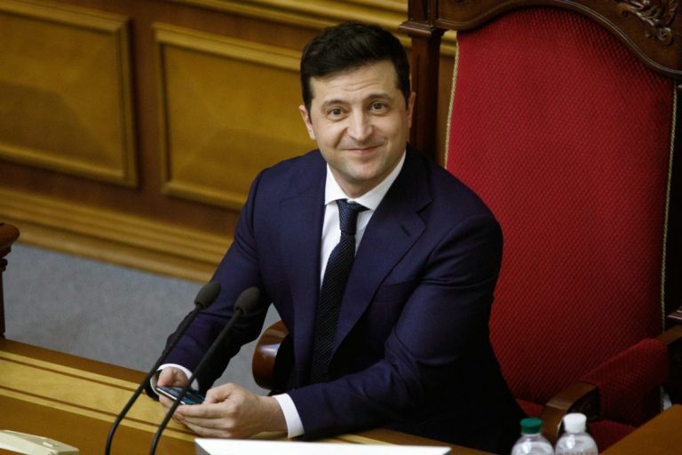 Зеленський таки подав на розгляд проєкт закону про олігархів 6 109241 1 large