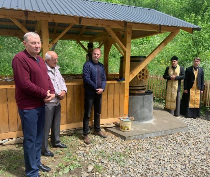 В Косівському районі освятили альтанку і криницю з джерельною водою (ФОТО)