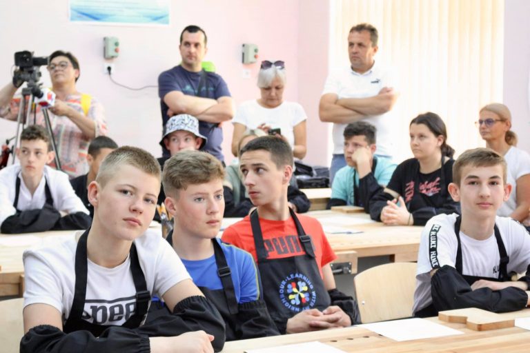 У ліцеях Коломийської громади нове обладнання 6 20210621085222 6479