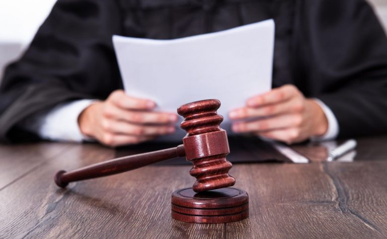 На Коломийщині судитимуть чоловіка за незаконне видобування гравію 11 2546518112010502653208411602222011062458
