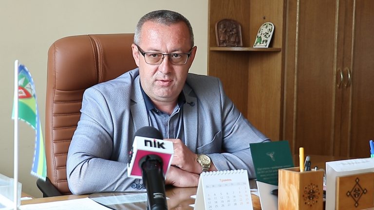 Відеоанонс: Повноваження є, а кошти на їх виконання – у глухому куті. Розповідає голова Косівської районної ради Зеновій Томащук 1 3 2