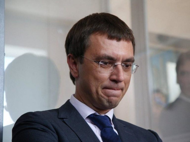 Стало відомо, що написав до НАБУ проти Зеленського ексміністр Омелян 7 Стало відомо, про що написав у НАБУ проти Зеленського ексміністр Омелян
