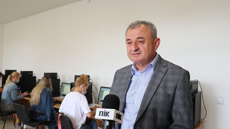 Здобули нову професію і пішли до праці: такий результат роботи Івано-Франківського обласного центру зайнятості (ВІДЕО) 6 s1 1