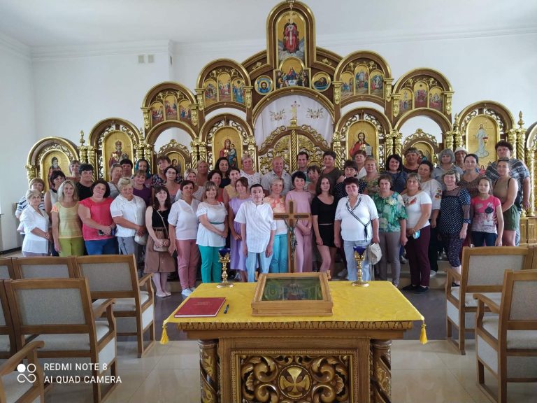 Паломництво до Зарваниці: лікарі з Долинщини взяли участь у Всеукраїнській прощі (ФОТО) 3 Паломництво до Зарваниці: лікарі з Долинщини взяли участь у Всеукраїнській прощі. ФОТО