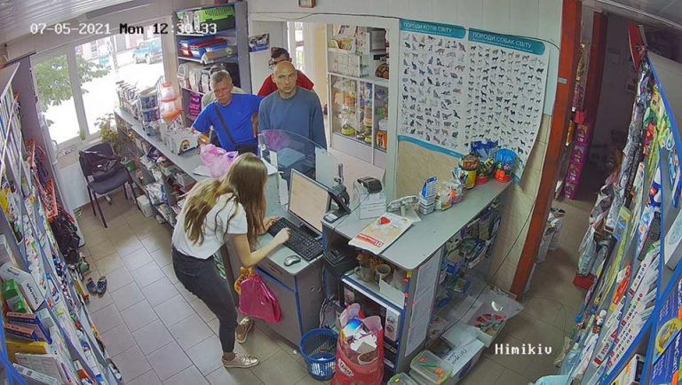 У Калуші собака вкусила дівчинку, а її господар втік (ФОТО)