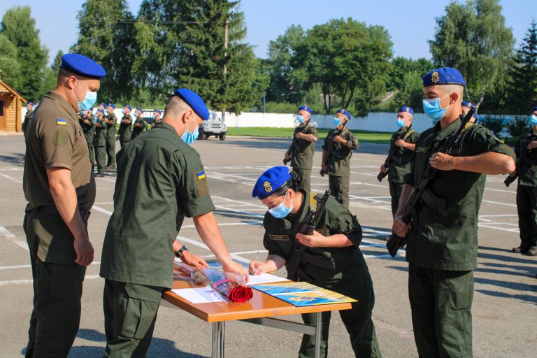 У Франківську нацгвардійці з трьох областей присягнули на вірність українському народу (ФОТО) 12 217097119 3089623844651625 2410075849001487465 n