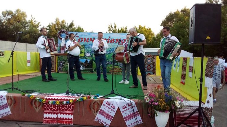 Як на Тлумаччині вчора святкували Петра і Павла або Вільху (ФОТО) 2 Як на Тлумаччині вчора святкували Петра і Павла або Вільху (ФОТО)