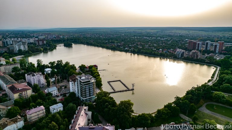 Озеро у всій красі: вечірній Франківськ з висоти пташиного польоту (ФОТО) 11 217605002 4951304244885331 3914990216707491773 n