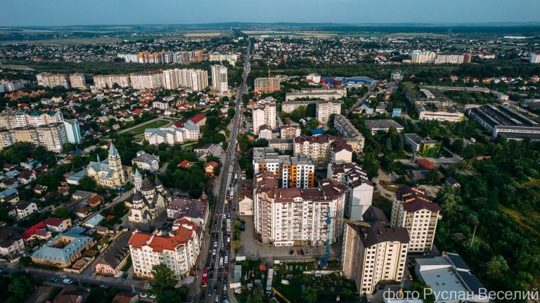Як виглядає Франківськ у заторах з висоти пташиного польоту (ФОТО) 23 226532888 4990327530983002 2972248810982334584 n