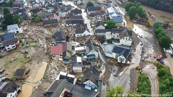 1300 зниклих і 59 загиблих: Німеччина потерпає від повені