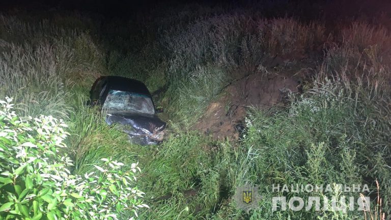 На Львівщині п'яний батько посадив за кермо 11-річного сина: хлопчик загинув (ФОТО)