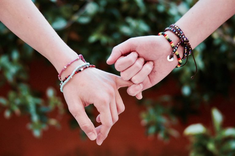 friendship 2156174 1920 e1490617572584