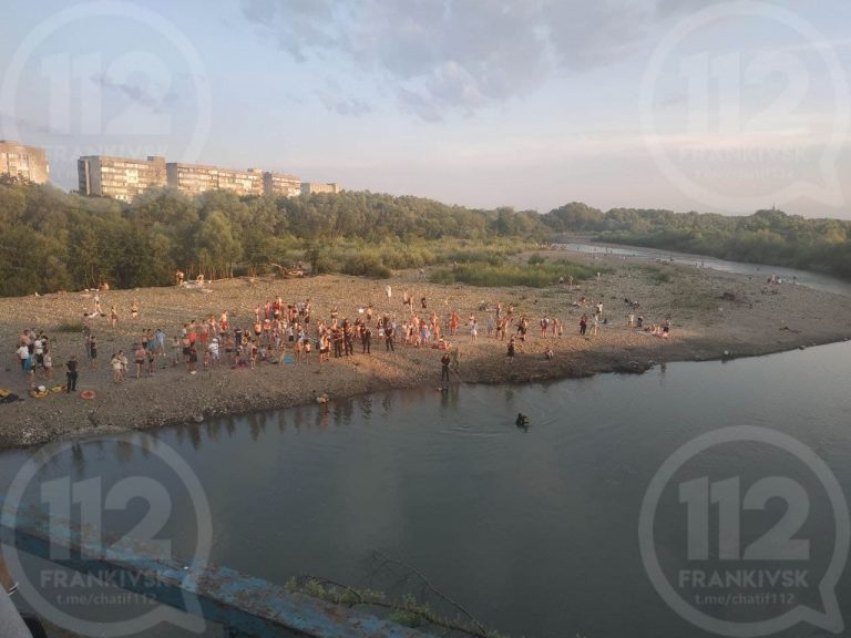 Стрибнув з мосту: подробиці трагедії на Бистриці у Франківську (ФОТО) 7 photo 2021 07 11 20 49 48