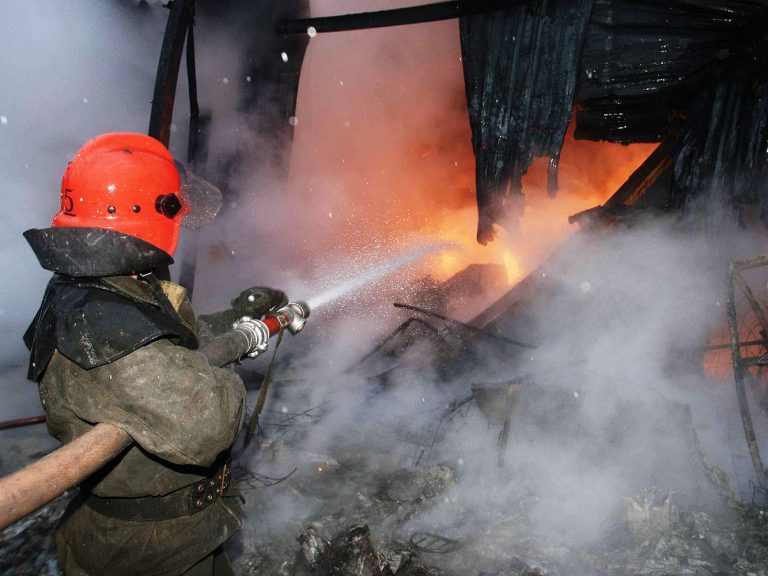 На Яремчанщині сталася пожежа у приватному господарстві 10 сталася пожежа у приватному господарстві