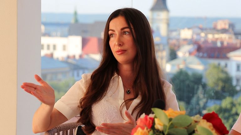 Що сьогодні відбувається в готелі "Дністер" (ВІДЕО) 1 s3