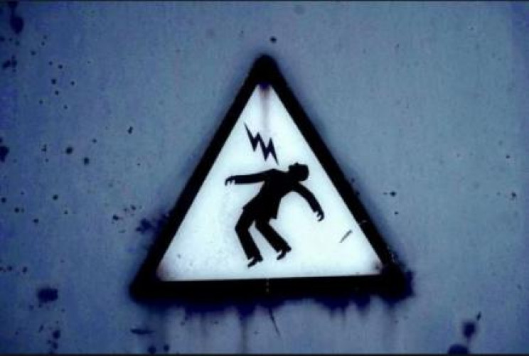 На Франківщині від ураження електричним струмом загинув чоловік